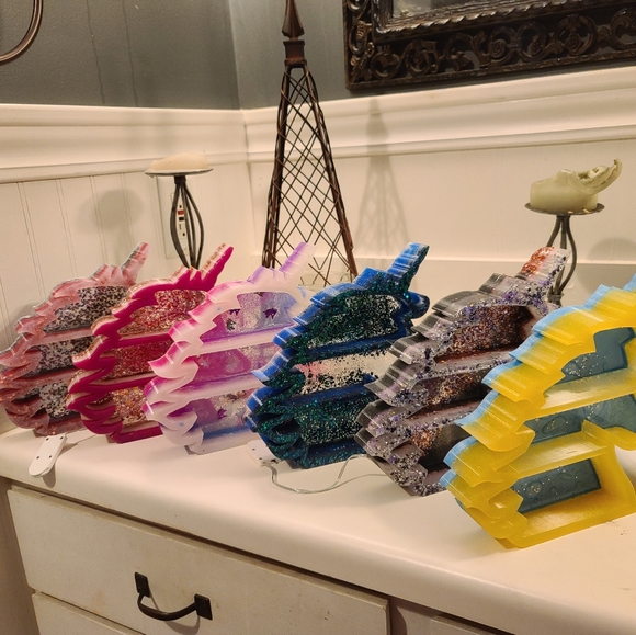 Unicorn shelf - Picture 2 of 4